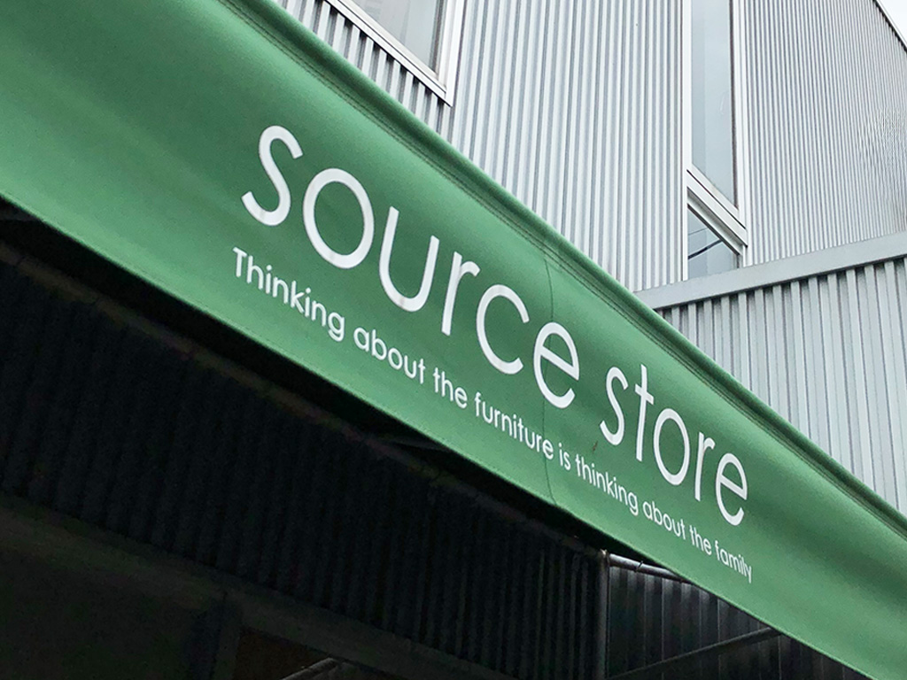 sourcestore外観