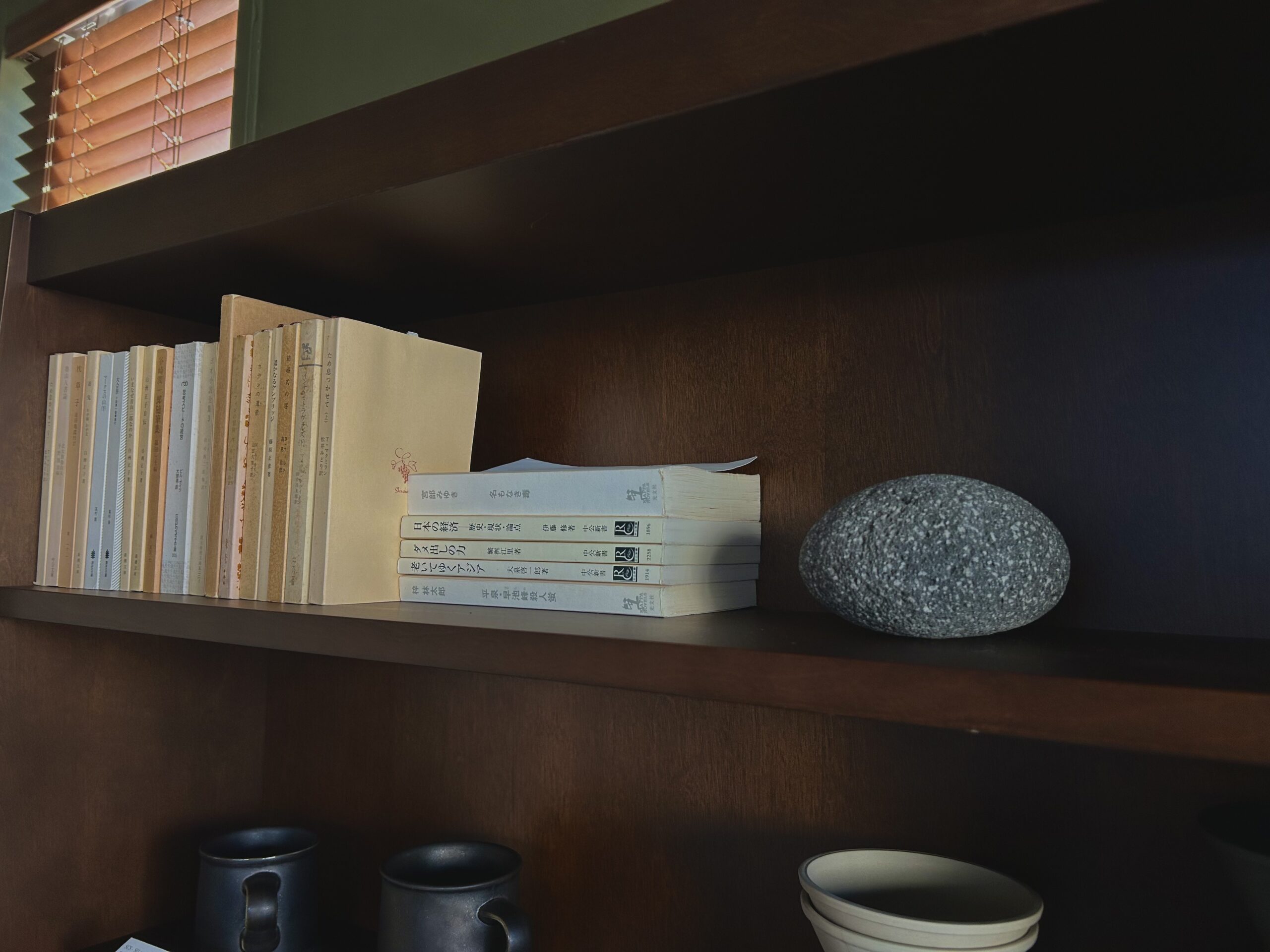 source store本店　TOOCO本棚とナチュラルな雑貨