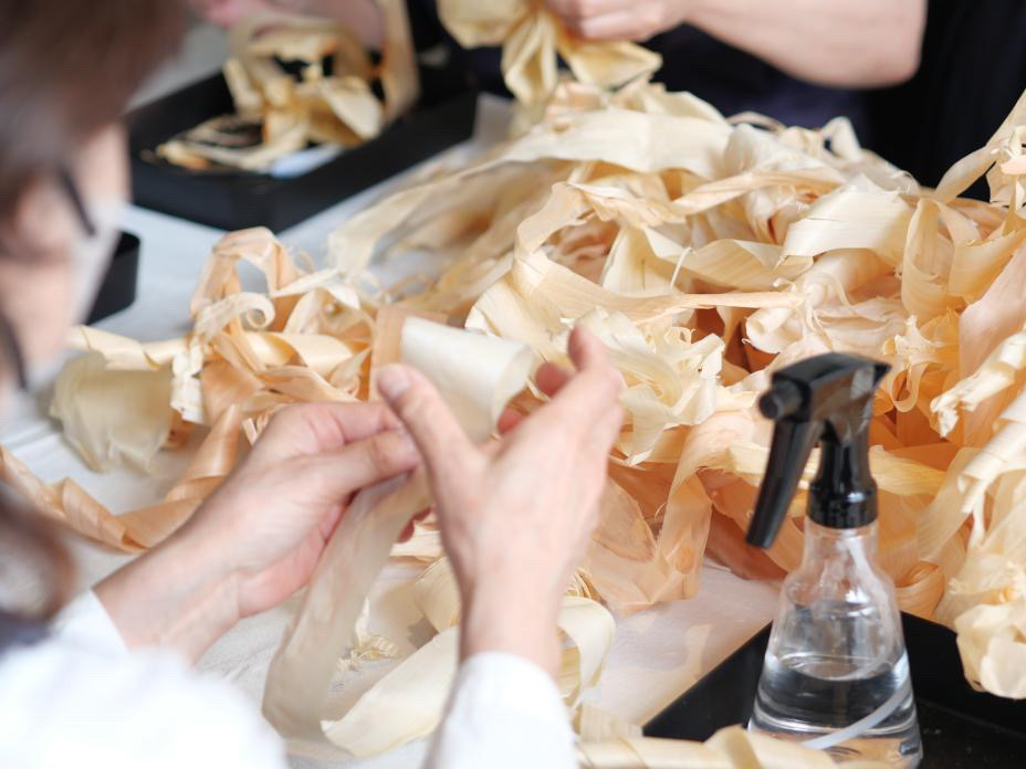 カンナ屑ワークショップ風景