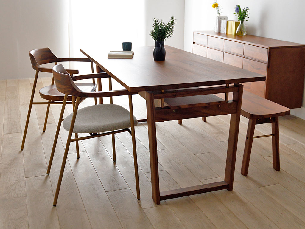 ATTIVO-Dining-set-image3
