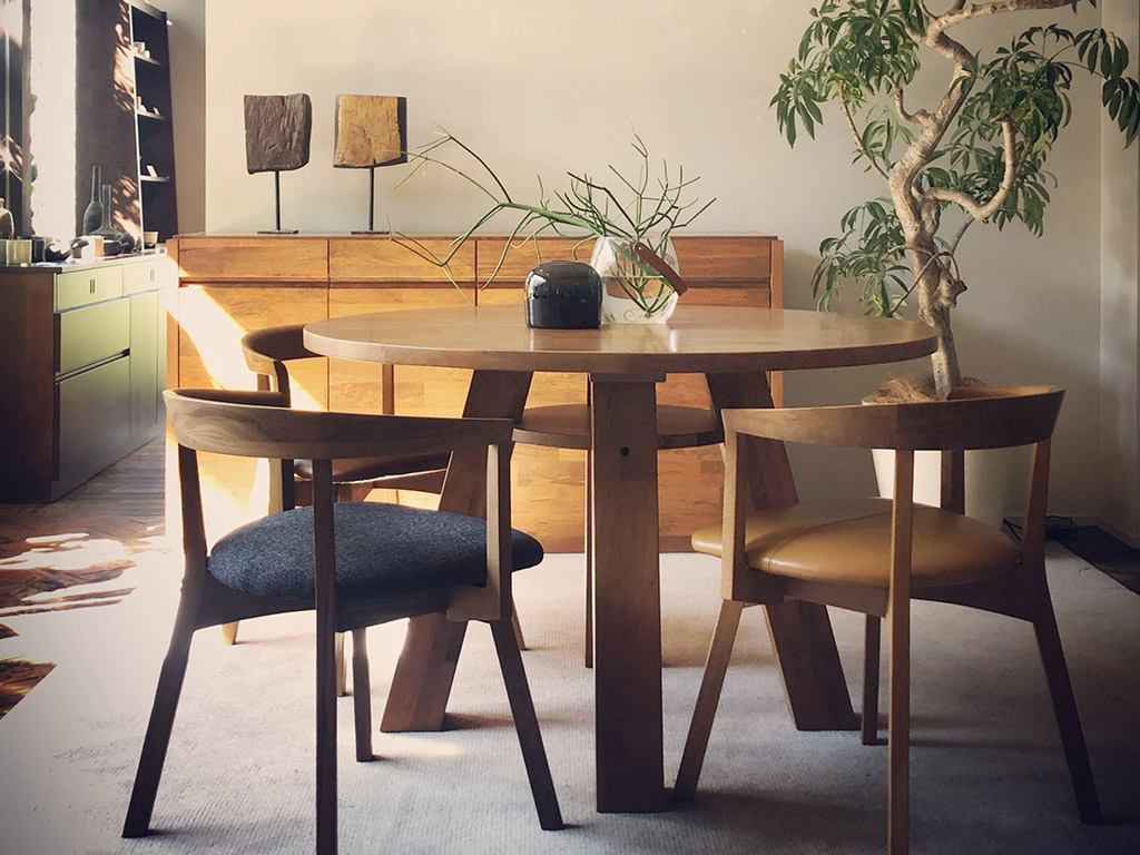 PURO-Circle-Dining-Table-set_Image3