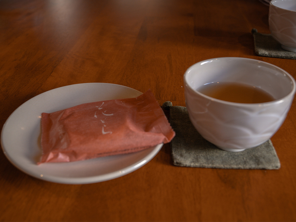 くきほうじ茶と花どらいちご