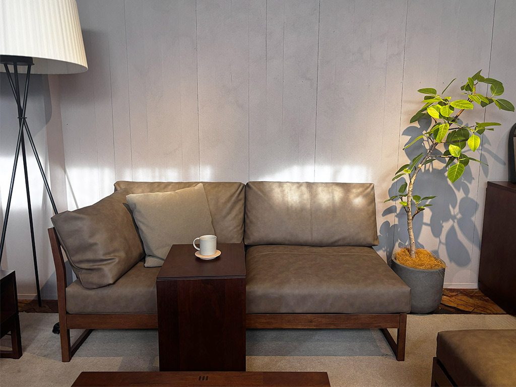 TOCCOソファとアルテシマ