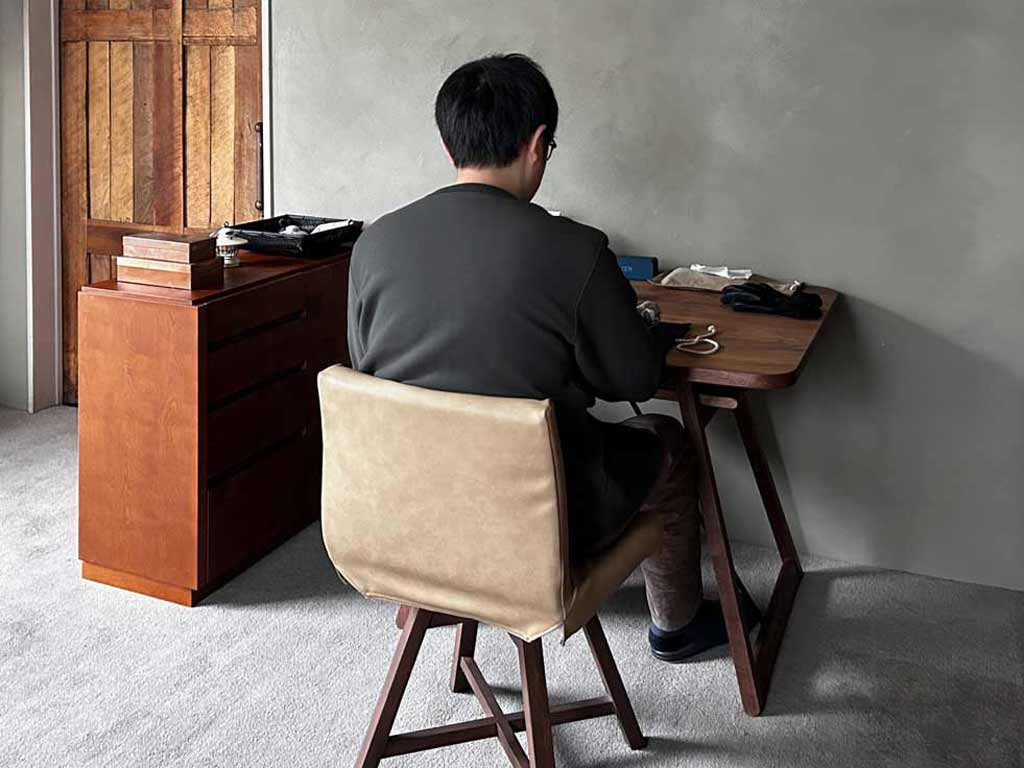 趣味部屋_ななめ後ろ